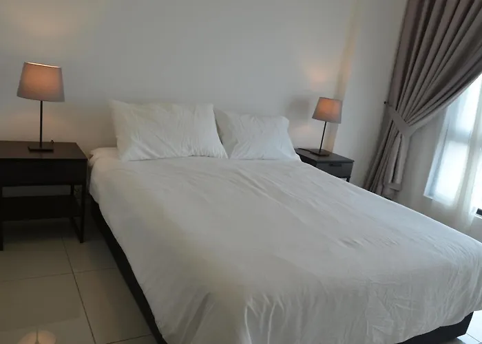 Emira Residence Seksyen 13 Shah Alam By Lodge Alpha Lavista